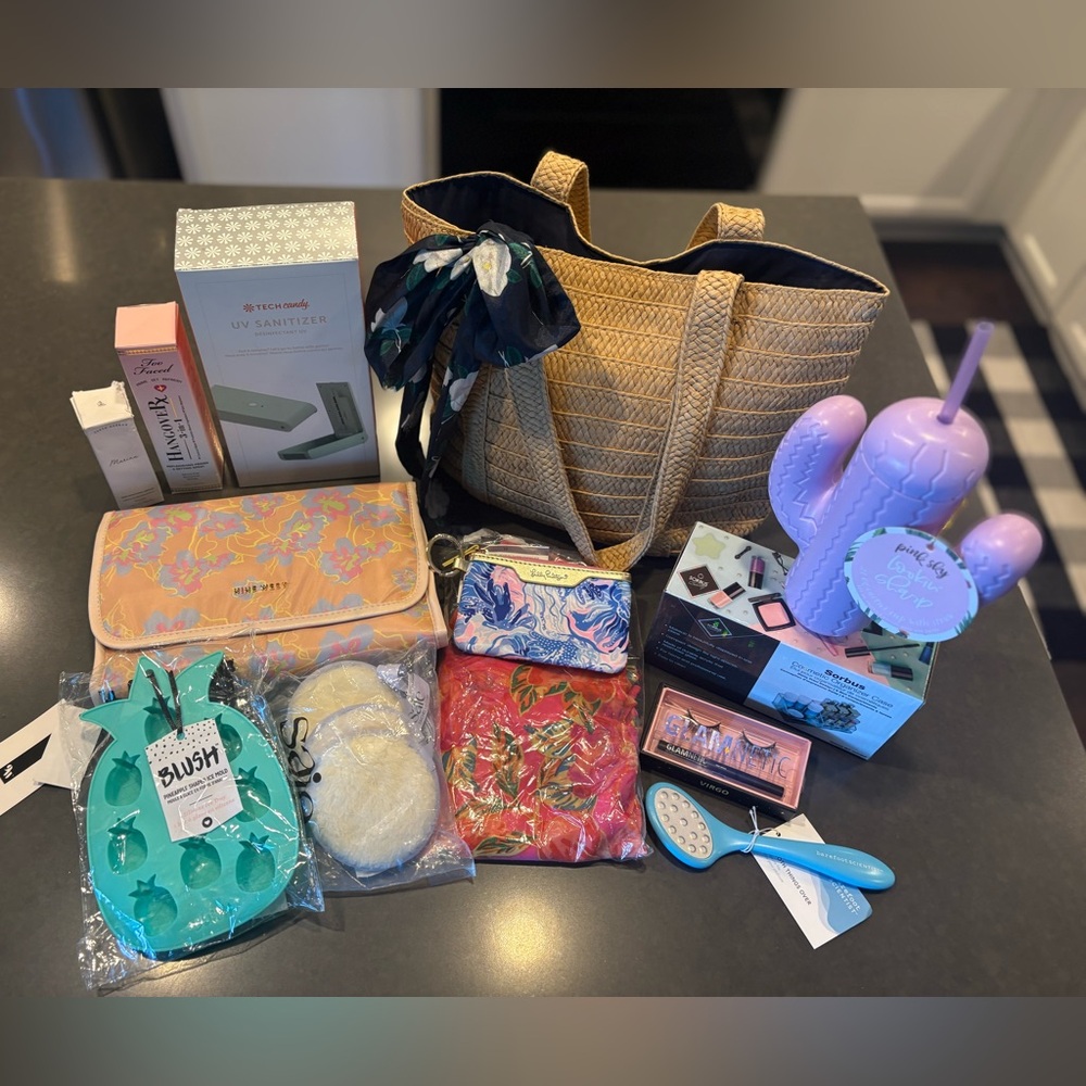 FabFitFun Bundle of items